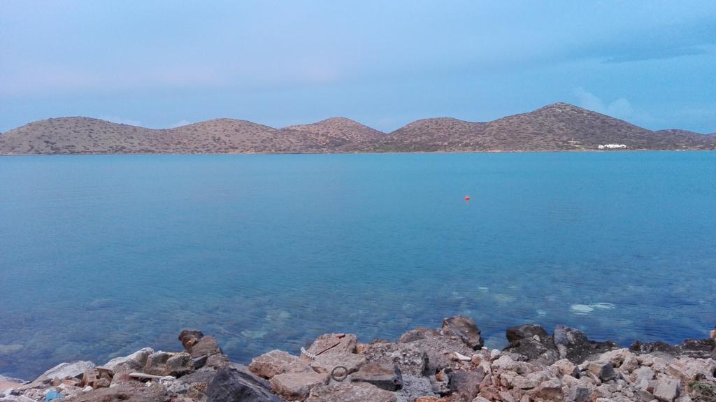 Eleftheria Sea Side Traditional House Элунда Экстерьер фото